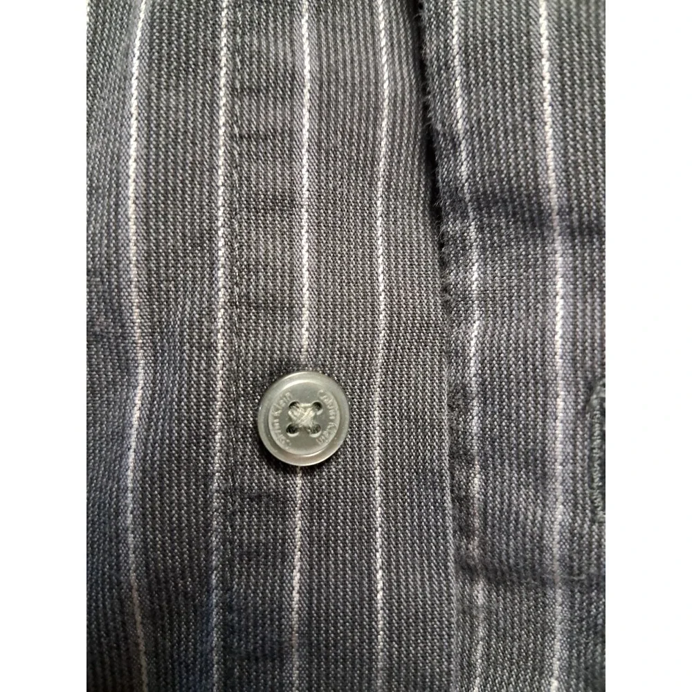 Boys Calvin Klein Pin Stripe Button Down Shirt.‎ Size 8